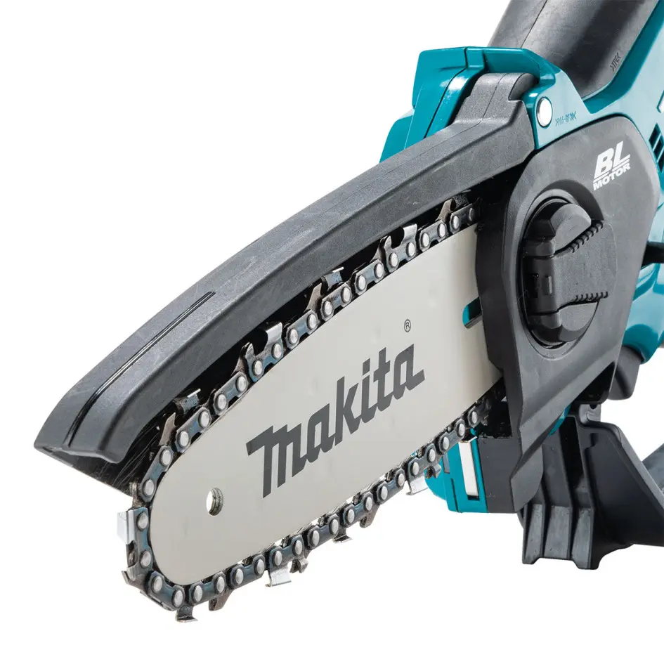 Makita 18V 15cm Akku-Kettensäge mit 1 x 5,0Ah Li-Ion-Akku und Ladegerät – Image 2