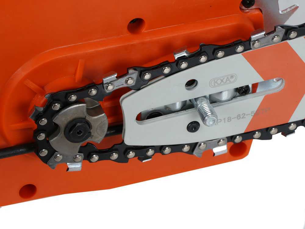 BLACK+DECKER Gartengeräte - Kettensäge, 35 cm lang, 1800 W BECS1835-QS – Image 14